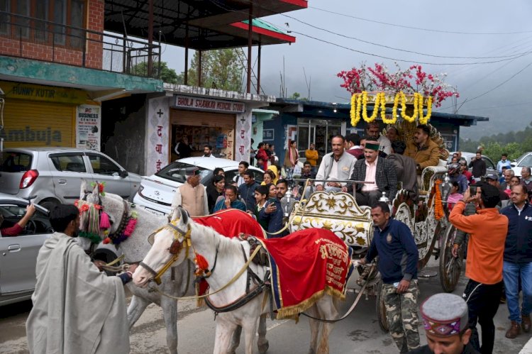 विक्रमादित्य सिंह ने जाठिया देवी में आयोजित दो दिवसीय जातर मेले के समापन समारोह में मुख्य अतिथि के रूप में की शिरकत.....