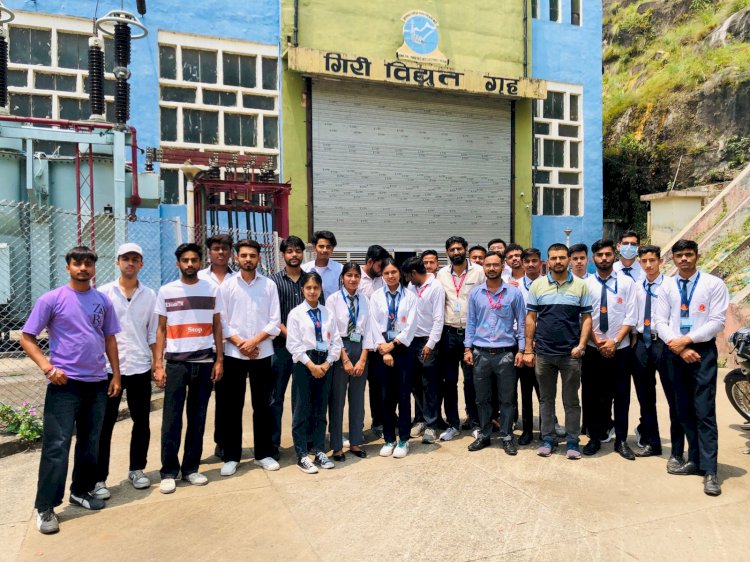 हिमालयन इंजीनियरिंग के छात्रों ने गिरिनगर हाइड्रो इलेक्ट्रिक पावर प्लांट का किया दौरा