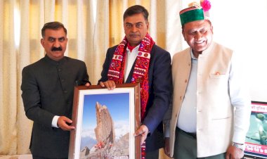 केंद्रीय ऊर्जा मंत्री के समक्ष शानन परियोजना हिमाचल को सौंपने की पैरवी की..... 25 मैगावॉट से कम क्षमता की जल विद्युत परियोजनाओं के लिए योजना बनाने का आग्रह किया  मुख्यमंत्री ने.....