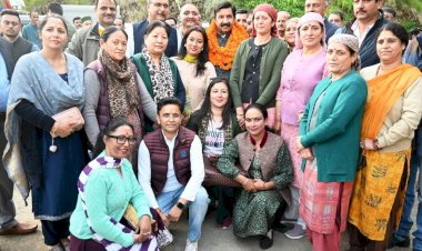 उप मुख्यमंत्री ने......... नारकंडा में सुनी जन समस्याएं, समयबद्ध तरीके से निपटारा करने के दिए निर्देश.......