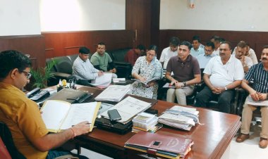 जल जनित रोगों से बचाव के लिए स्वच्छता का रखें विशेष ध्यान ..... महेन्द्र पाल गुर्जर जल शक्ति विभाग पेयजल स्त्रोतों में क्लोरिनेशन करना सुनिश्चित करें ....