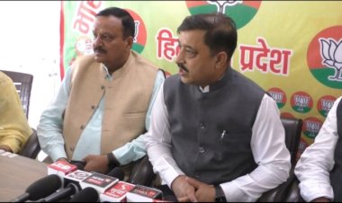 चम्बा हत्याकांड मामले को SC,ST कमीशन में उठाएंगी बीजेपी : सांसद कश्यप आरोपी व्यक्ति ने कब्जाई है 100 बीघा भूमि.....घर से तलाशी के दौरान 2 करोड़ की नकदी बरामद.....