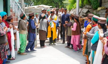 किन्नौर जिला के आम लोगों की उचित मांगों को सहानुभूतिपूर्वक पूर्ण किया जाएगा - जगत सिंह नेगी....... जिला के रिस्पा पंचायत के स्किबा गांव का किया दौरा......