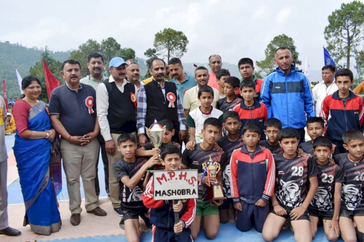 गुणवत्तायुक्त शिक्षा देने के साथ खेलकूद गतिविधियों को बढ़ावा देने के लिए प्रदेश सरकार कृत्संकल्प - अनिरुद्ध सिंह