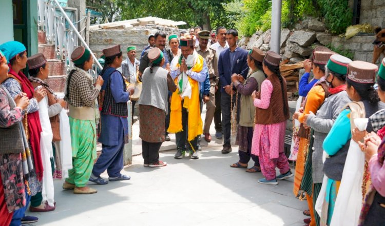 किन्नौर जिला के आम लोगों की उचित मांगों को सहानुभूतिपूर्वक पूर्ण किया जाएगा - जगत सिंह नेगी....... जिला के रिस्पा पंचायत के स्किबा गांव का किया दौरा......