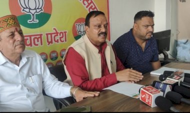 भाजपा ने मेडिकल कॉलेज के बयान पर कांग्रेसी विधायक को लिया आड़े हाथों.......कहा अपनी नाकामी का ठीकरा पूर्व सरकार पर क्यों थोप रहे हो ..... जिला अध्यक्ष विनय गुप्ता बोले कॉलेज शिफट किए जाने की जाने की आशंका.......