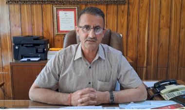 सिरमौर वासी बरसात के मौसम के दौरान नदियों, खड्डो तथा नालों से रहे दूर-उपायुक्त