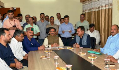 सौर ऊर्जा क्षेत्र में वर्ष 2030 तक 1000 मेगावाट  उत्पादन  का लक्ष्य...... मुख्यमंत्री ने जल विद्युत परियोजनाओं को समय पर पूरा करने के निर्देश दिए