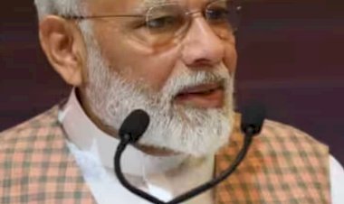 पीएम  मोदी ने मुख्यमंत्री से राज्य में भारी वर्षा के कारण हुए नुकसान का फोन कर जायजा लिया........  संकट से बाहर निकलने के लिए प्रदेश सरकार को पूर्ण सहयोग का आश्वासन.........