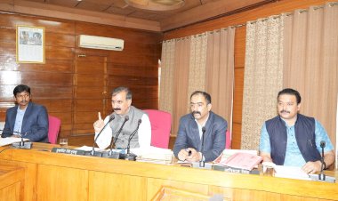 परफार्मंस इंडेक्स होगा तैयार सभी विभागों का...... विकास कार्यों में देरी ही भ्रष्टाचार की जड़.......  मुख्यमंत्री