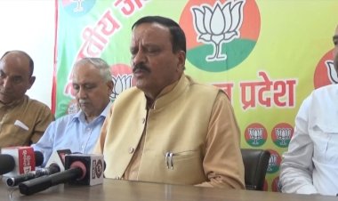 बारिश प्रभावित इलाकों का विधायक विनय ने लिया जायजा,