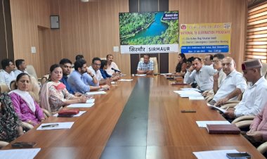 सिरमौर को टीबी मुक्त बनाने के लिए सभी विभाग मिलकर करे कार्य-उपायुक्त