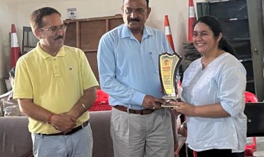 महिला टेबल टेनिस में नवनी चौधरी ने प्रथम ....