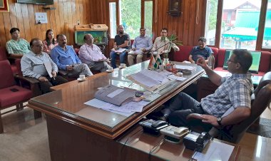 भारी बारिश के कारण जिला में हुये नुकसान की लगातार मॉनिटरिंग..... राहत मैन्यूअल के अनुसार प्रभावितों को दिया जा रहा है मुआवजा...सुमित खिमटा.....