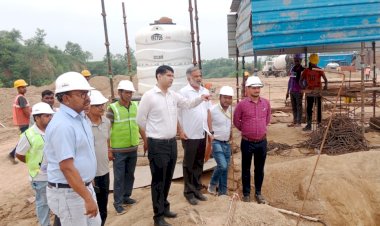 उपायुक्त ने हाईटस के अधिकारियों के साथ पीजीआई सैटेलाईट सेंटर का किया निरीक्षण...... निर्माण कार्य में शीघ्र तेज़ी लाने के दिए निर्देश.....