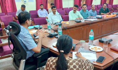 विकास कार्यों में तीव्रता लाएं तथा निर्धारित अवधि में पूरा करें अधिकारी,,,,, पूर्ण किए जा चुके कार्यों के यूसी को एमआईएस पोर्टल पर अपडेट करना करें सुनिश्चित - राघव शर्मा,,,,