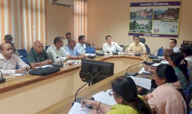 पीएमएजीवाई के पहले चरण की धनराशि जल्द खर्च करें पंचायतें.....  वर्ष 2019 में जिला हमीरपुर के 17 गांवों को घोषित किया गया था आदर्श ग्राम : एडीसी