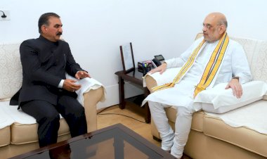 गृह मंत्री अमित शाह से भेंट  की मुख्यमंत्री ने.......राहत एवं पुनर्वास कार्यों के लिए केंद्र से 2 हजार करोड़ रुपये तुरंत प्रदान करने का किया आग्रह....