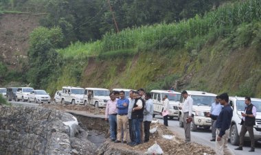 शिक्षा मंत्री रोहित ठाकुर ने शिलाई क्षेत्र में भारी बारिश से हुए नुकसान का लिया जायजा.....