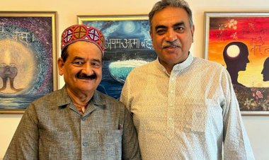 भाजपा प्रदेश सह प्रभारी संजय टंडन से महेश्वर सिंह ने भेंट की......