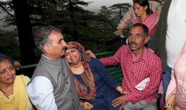 मुख्यमंत्री ने समरहिल व फागली में भूस्खलन प्रभावित क्षेत्रों का दौरा किया.... राहत-पुनर्वास कार्यों में तेज़ी लाने के दिए निर्देश.....