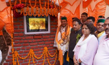 राजस्व मंत्री जगत सिंह नेगी ने किया किन्नौर जिला के पानवी व डैट सुंगरा का दौरा