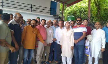 राजपुर हॉस्पिटल की दुर्दशा को लेकर आंज भोज की 11 पंचायतों   की राजपुर मे बैठक सम्पन....... हॉस्पिटल के रास्ते के हटाए जाएंगे अवैध कब्जे......