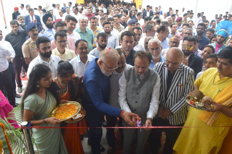 औद्योगिक घरानों को निवेश के लिए प्रदेश सरकार का खुला आमंत्रण..... तीन  साल में क्रियाशील हो जाएगा बल्क ड्रग पार्क-हर्षवर्धन चौहान