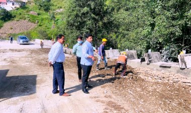 उपायुक्त ने किया ठियोग बाईपास का निरीक्षण, गुजर सकेंगे वाहन......