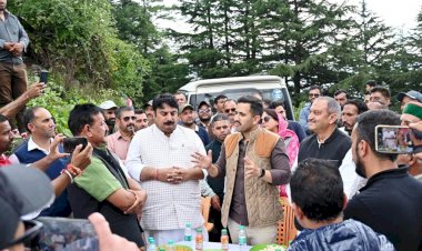 राज्य संशोधित राहत मैन्युअल अनुरूप लोगों को सहायता प्रदान करे अधिकारी - लोक निर्माण मंत्री..... क्षेत्र की सड़कों को शीघ्र दुरुस्त करने के दिए निर्देश....