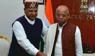 बिंदल ने  राज्यपाल शिव प्रताप शुक्ल से  भेंट की......