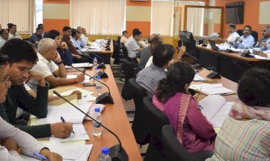 कल्याणकारी योजनाओं की जानकारी पंचायत स्तर तक पहुंचाएं: रत्न