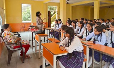 कड़ी मेहनत और आत्मविश्वास के साथ आगे बढ़ें लड़कियां.... उहल और बंबलोह के स्कूलों में आयोजित किए जागरुकता कार्यक्रम....