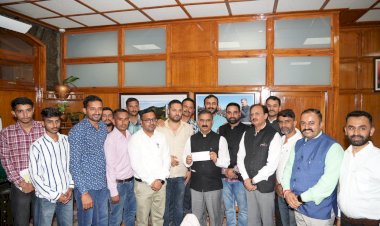 सिरमौर जिला युवा कांग्रेस की ओर से आपदा राहत कोष में अंशदान......