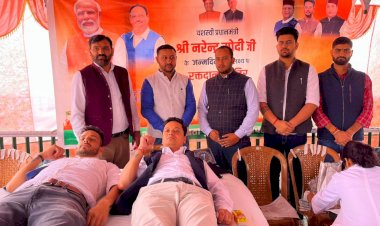 रक्तदाताओं की टेलीफ़ोन डाइरेक्टरी बनाया युवा मोर्चा : तिलक