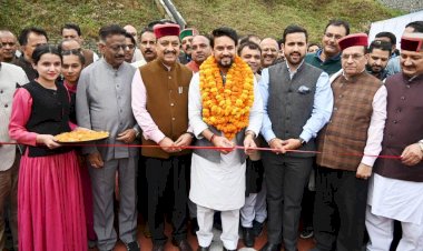 केंद्रीय मंत्री अनुराग ठाकुर ने शिलारू में किया नवनिर्मित सिंथेटिक ट्रैक का शुभारंभ.....प्रशिक्षण केंद्र शिलारू में स्थानीय खिलाड़ी भी ले सकेंगे प्रशिक्षण: अनुराग ठाकुर