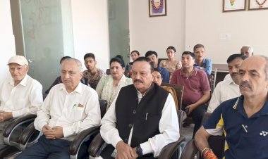 जनता को बड़ा तोहफा घरेलू गैस सिलेंडर के दामों में कटौती : विनय कुमार गुप्ता