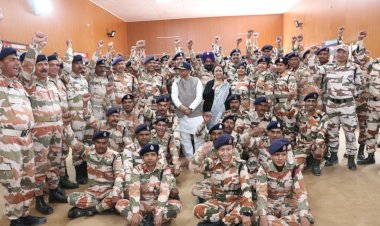 राज्यपाल ने किया किन्नौर के सीमावर्ती क्षेत्रों का दौरा....... सेना के जवानों से बातचित कर उनका हौंसला बढ़ाया......