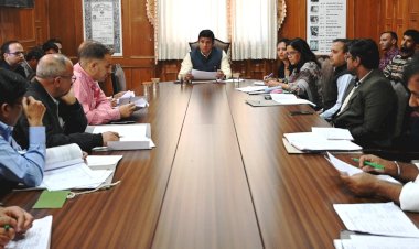 उपायुक्त ने की वन संरक्षण अधिनियम के तहत मामलों की समीक्षा......