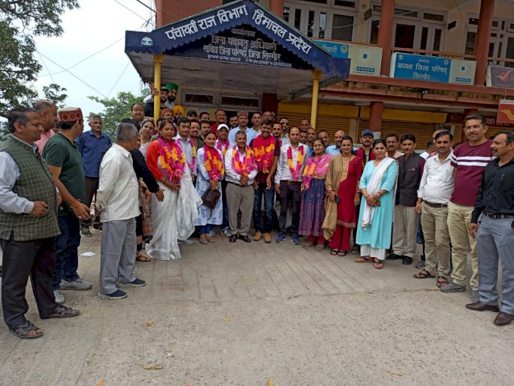 अराजपत्रित कर्मचारी महासंघ   जिला युनिट के चुनाव में..... राम चंद्र कपूर  अध्यक्ष बने,भरत भूषण को महासचिव की कमान.......