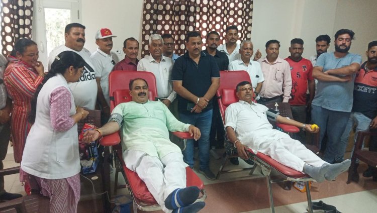 कुटलैहड वेलफेयर सोसाइटी ने बंगाणा में लगाया रक्तदान शिविर.....