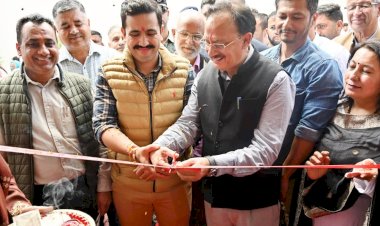 प्रदेश के हर औद्योगिक क्षेत्र में एक बिज़नेस प्रमोशन सेंटर खोलने के किए जाएंगे प्रयास - हर्षवर्धन चौहान उद्योग मंत्री ने औद्योगिक क्षेत्र शोघी में किया बिजनेस प्रमोशन सेंटर का उद्घाटन