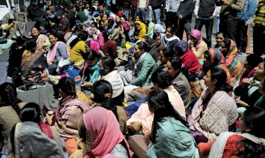 माता बहने, बहु बेटियां सड़को पर और मुख्यमंत्री गायब..... मुख्यमंत्री के पास हमसे मिलने के लिए एक मिनट नही : एसएमसी