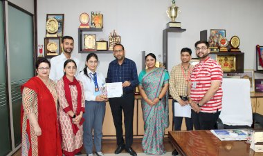 हिमालयन कॉलेज की छात्रा नेहा देवी को आईटी फेस्ट में दूसरा स्थान .....