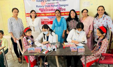 रोटरी क्लब  के कै प  में 275 लोगों का हुआ डैन्टल चैकअप......
