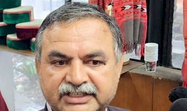 कांग्रेस की सरकार टायर्ड एवं रिटायर्ड लोगों को दे रही एक्सटेंशन : संदीपनी भारद्वाज