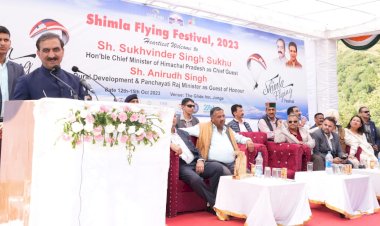 जुन्गा में  शिमला फ्लाइंग फेस्टिवल का शुभारंभ..... र्यटन व हरित उद्योगों को बढ़ावा दे रही राज्य सरकारः मुख्यमंत्री...