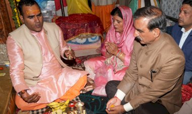 शारदीय नवरात्रि पर मुख्यमंत्री ने तारा देवी मन्दिर में की पूजा-अर्चना