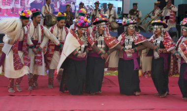 राज्य स्तरीय किन्नौर महोत्सव की दूसरी सांस्कृतिक संध्या रही दिलीप सिरमौरी, ममता भारद्धाज व सुरेश शर्मा के नाम