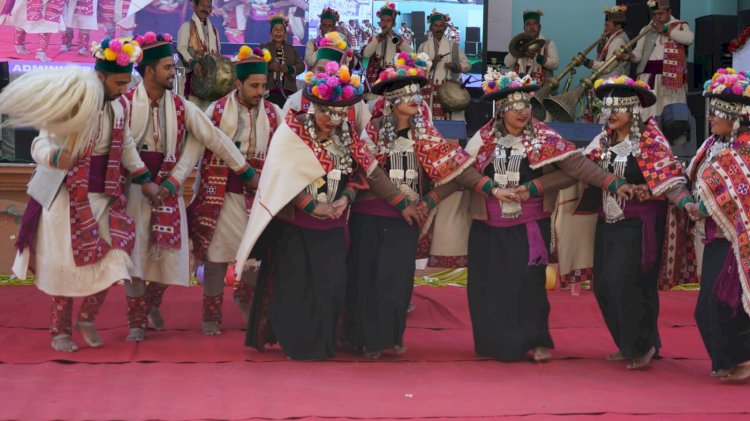 राज्य स्तरीय किन्नौर महोत्सव की दूसरी सांस्कृतिक संध्या रही दिलीप सिरमौरी, ममता भारद्धाज व सुरेश शर्मा के नाम